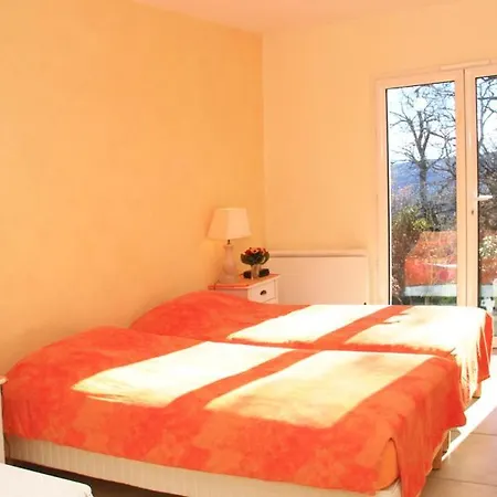 Sleeps 8 Pool 别墅 *