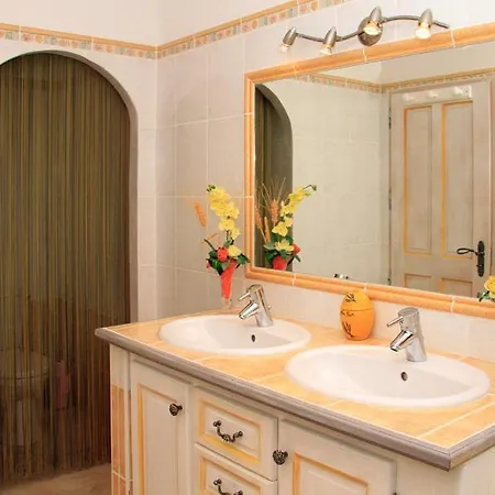Sleeps 8 Pool 别墅 Cruis